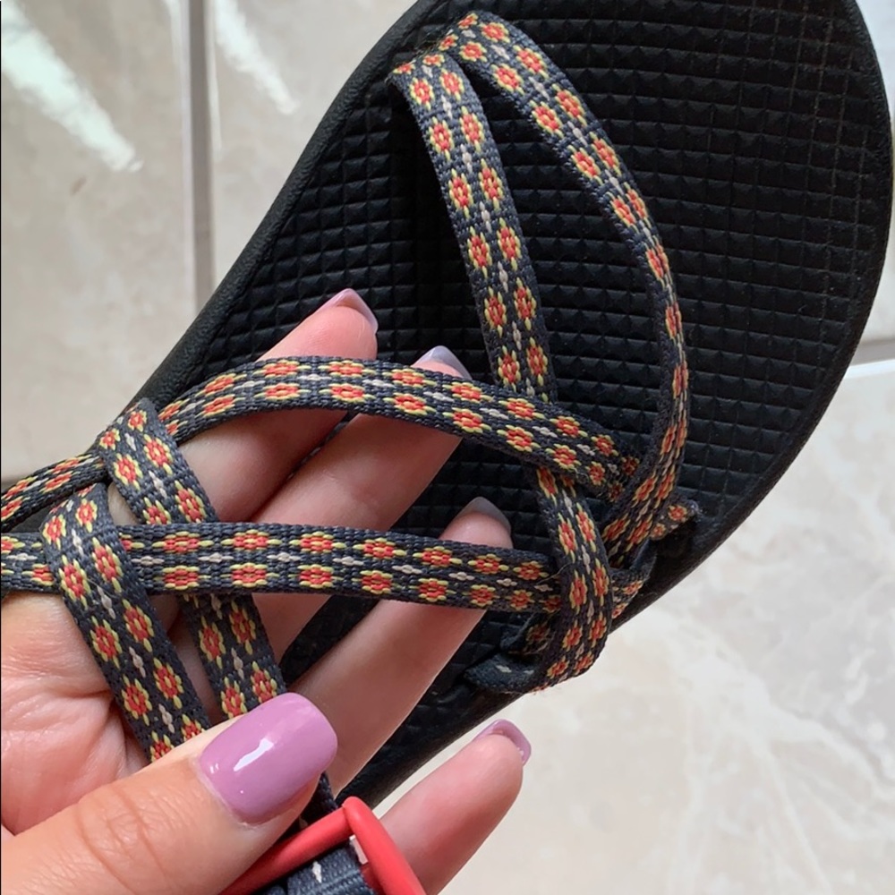 chacos - Picture 3 of 4